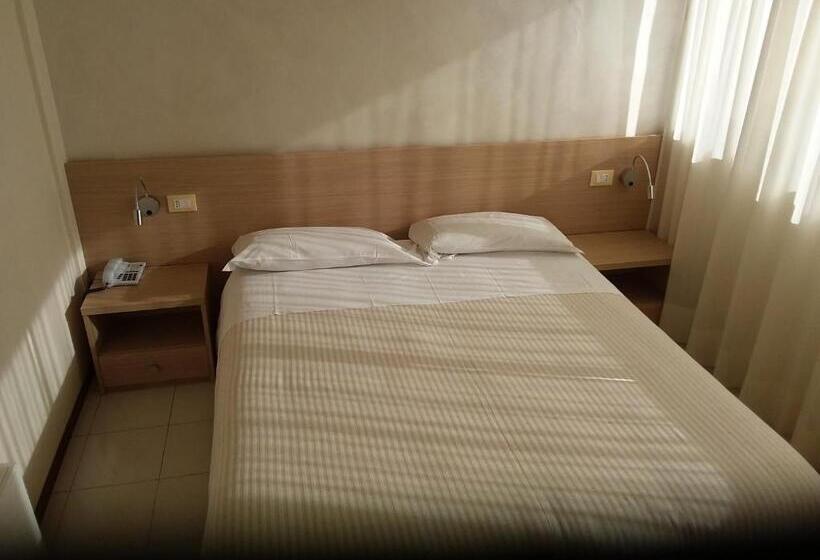 اتاق سوپریور, Albergo Nyers