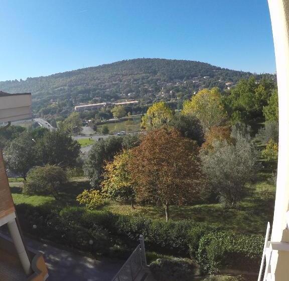 اتاق استاندارد, Albergo Nyers
