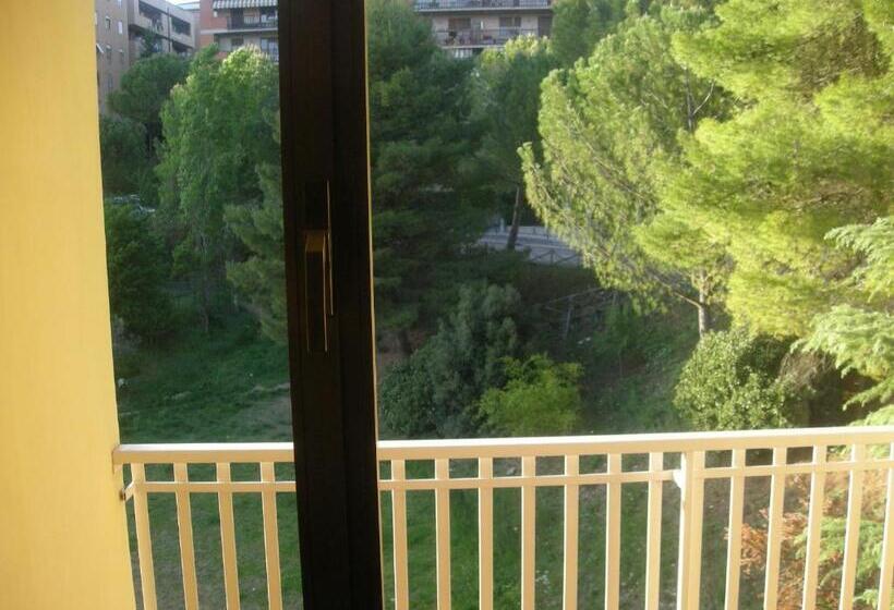 اتاق سوپریور, Albergo Nyers
