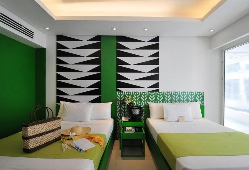 Deluxezimmer Poolblick, Astoria Current