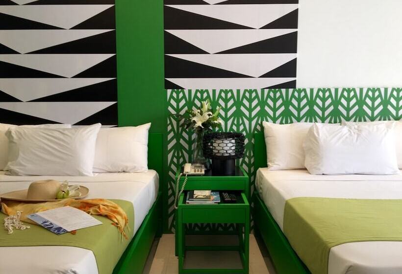 Deluxezimmer Poolblick, Astoria Current