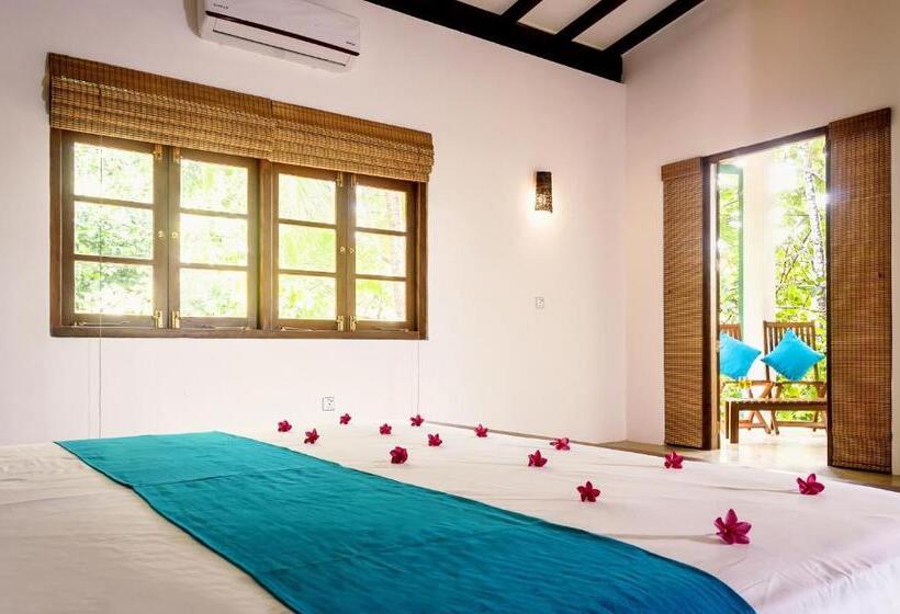 חדר דלוקס נוף לגינה, Garcinia Leaf