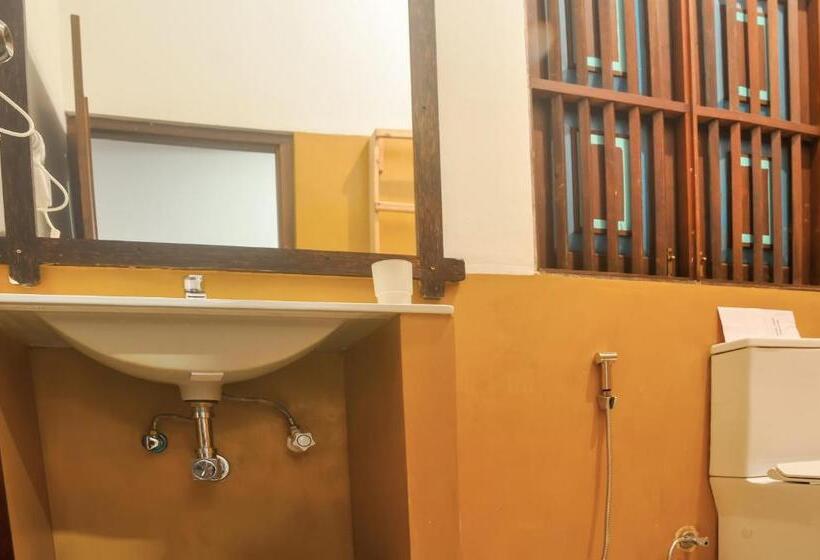 חדר דלוקס, Garcinia Leaf