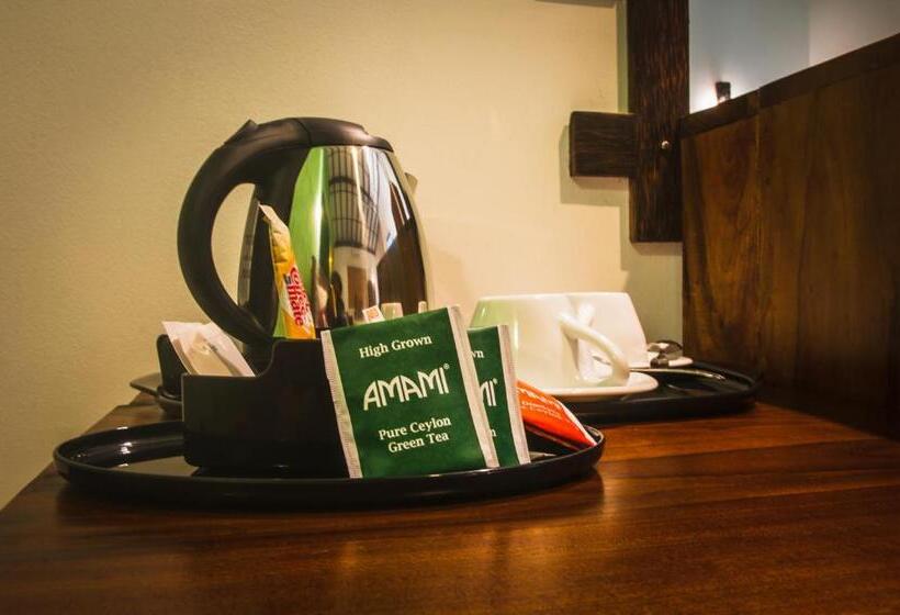 חדר דלוקס לשלושה, Garcinia Leaf