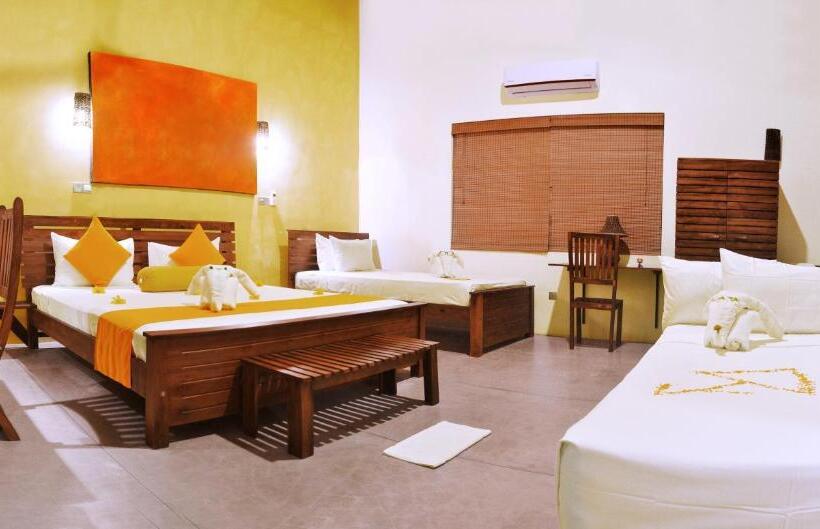 חדר משפחתי דלוקס, Garcinia Leaf