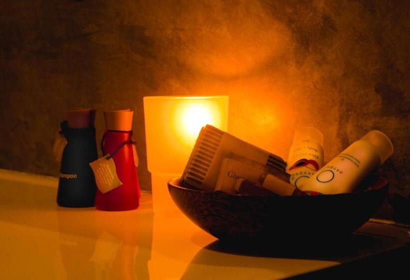 חדר משפחתי דלוקס, Garcinia Leaf