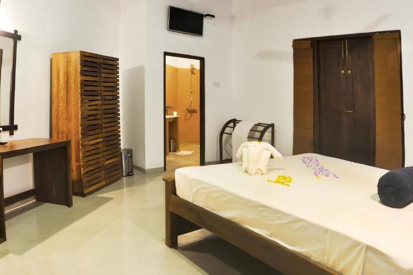 חדר דלוקס נוף לגינה, Garcinia Leaf