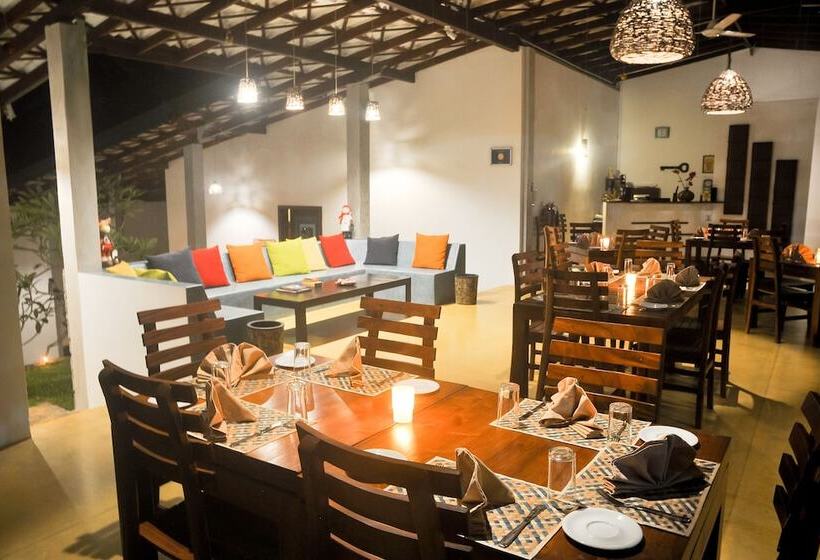 חדר דלוקס, Garcinia Leaf