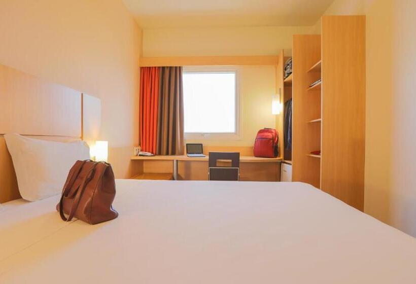 Номер Стандарт, Ibis Montes Claros Shopping