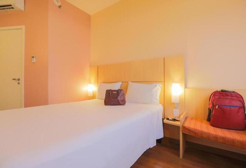 스탠다드 룸, Ibis Montes Claros Shopping