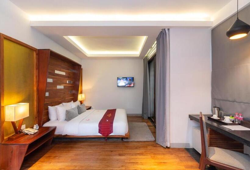 اتاق لوکس با تخت بزرگ, King Rock Boutique