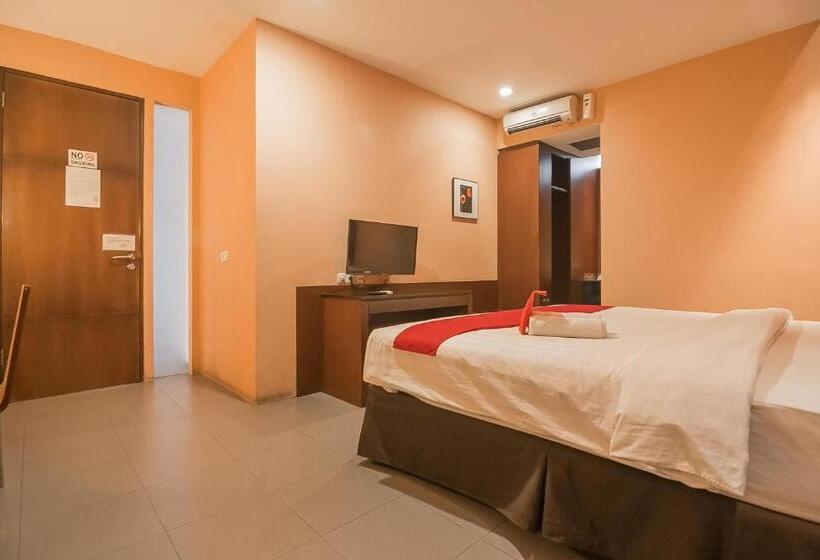 スタンダードルーム, Reddoorz Plus @ Cipaganti Street 3