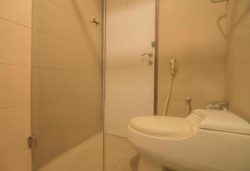 ジュニアスイート, Reddoorz Plus @ Cipaganti Street 3