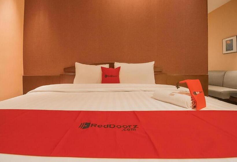 ジュニアスイート, Reddoorz Plus @ Cipaganti Street 3
