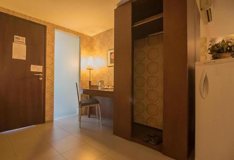 スイート, Reddoorz Plus @ Cipaganti Street 3