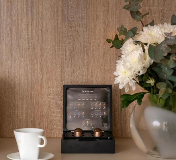 Quarto Deluxe, Polis Of Naxos Boutique