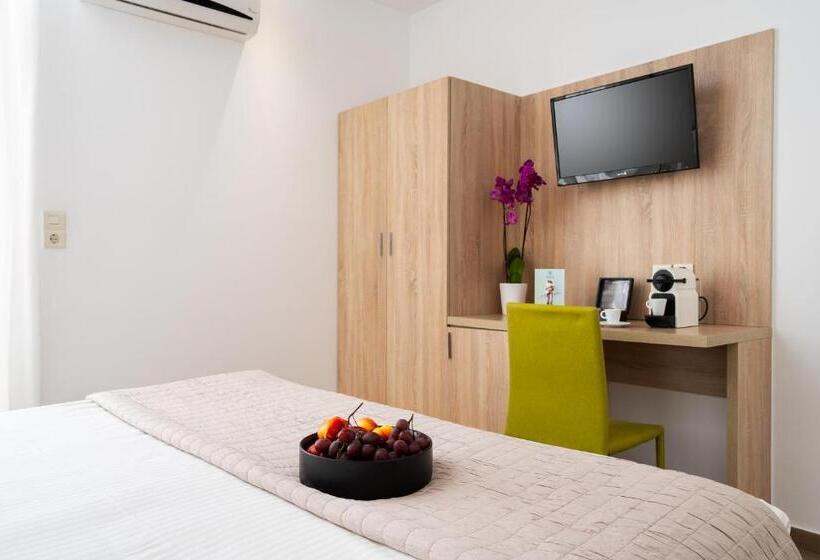 Quarto Deluxe, Polis Of Naxos Boutique