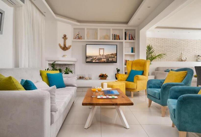 Quarto Estandar, Polis Of Naxos Boutique