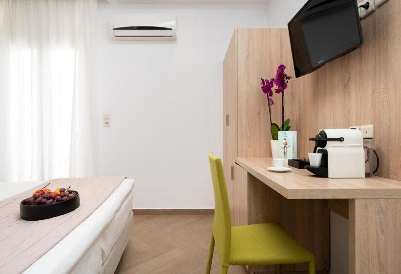 Quarto Deluxe, Polis Of Naxos Boutique