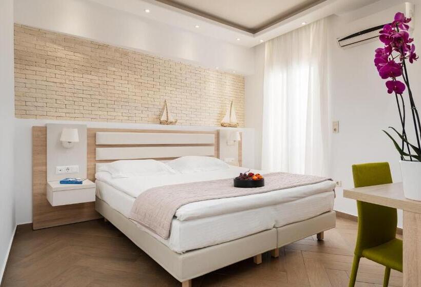 Номер Deluxe, Polis Of Naxos Boutique