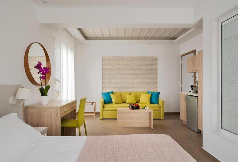 Люкс, Polis Of Naxos Boutique