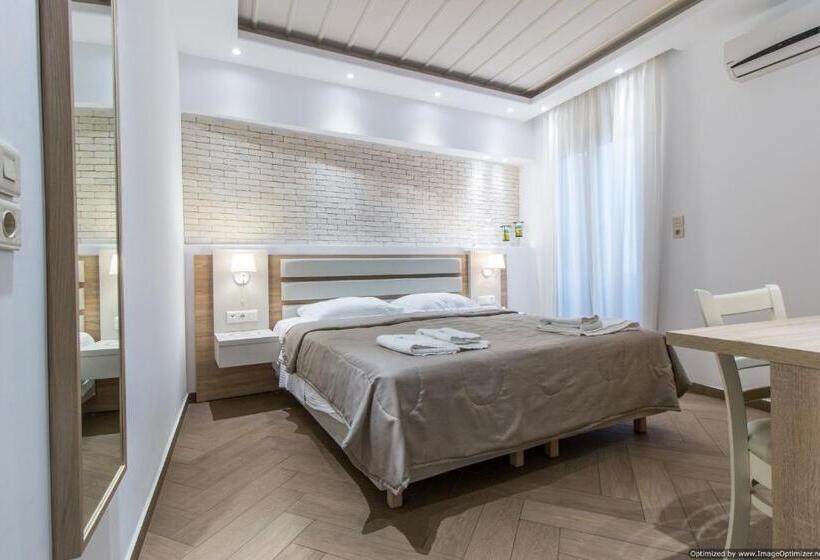 Quarto Estandar, Polis Of Naxos Boutique