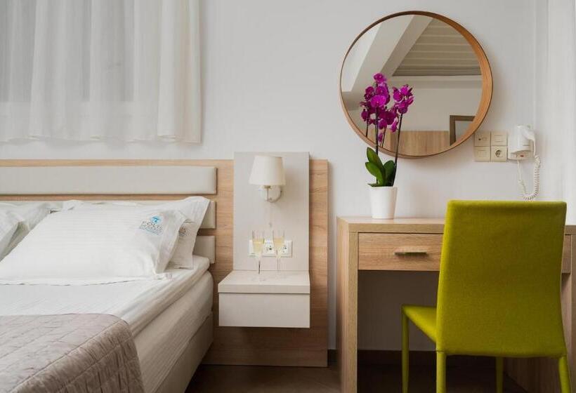 Suíte, Polis Of Naxos Boutique