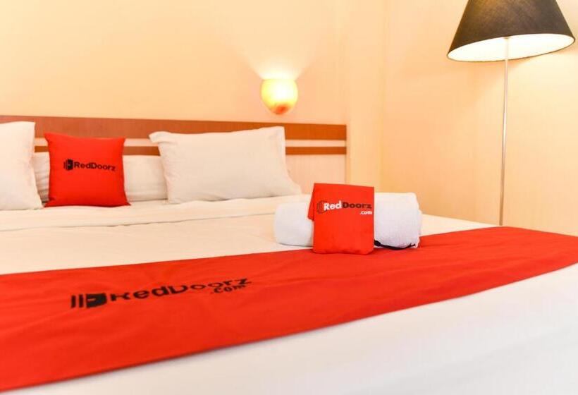 Номер Стандарт, Reddoorz Plus Near Mall Bali Galeria 2