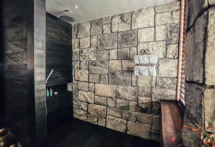 غرفة قياسية سرير مزدوج, Suarga Padang Padang