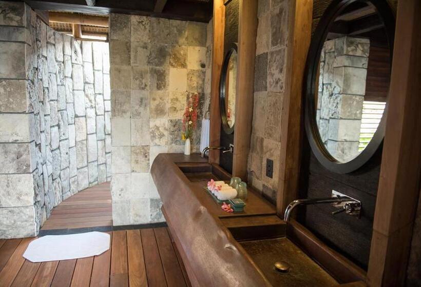 جناح مزود بتراس, Suarga Padang Padang