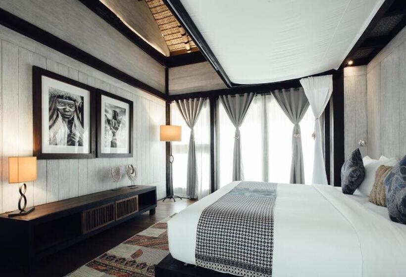 جناح مزود بتراس, Suarga Padang Padang