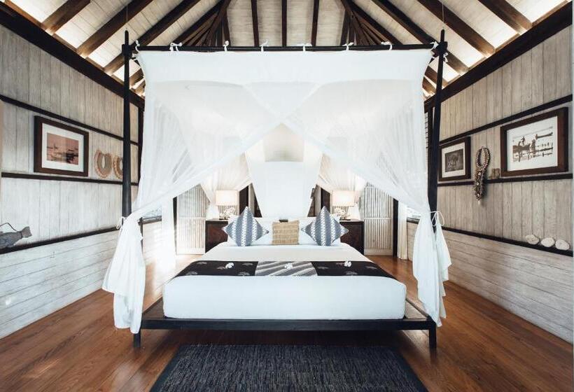 جناح مطلّ علي البحر, Suarga Padang Padang