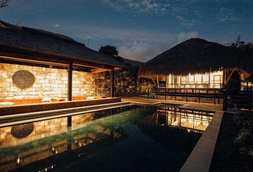 فيلا غرفتين نوم مطلة على البحر, Suarga Padang Padang