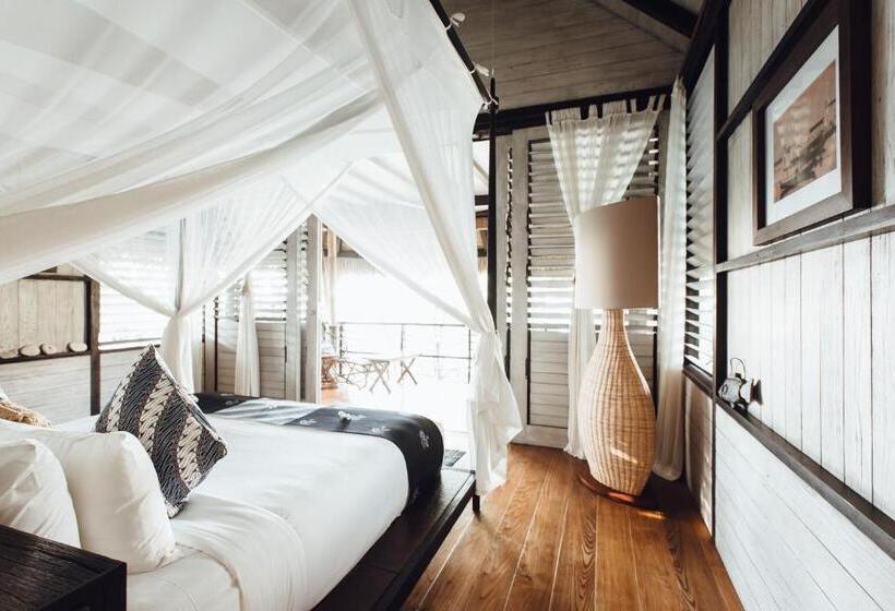 جناح مطلّ علي الحديقة, Suarga Padang Padang