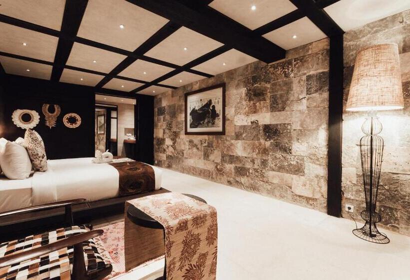 فيلا 3 غرف نوم مزودة بحمام سباحة, Suarga Padang Padang