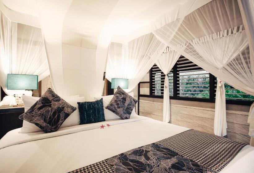 جناح مطلّ علي البحر, Suarga Padang Padang