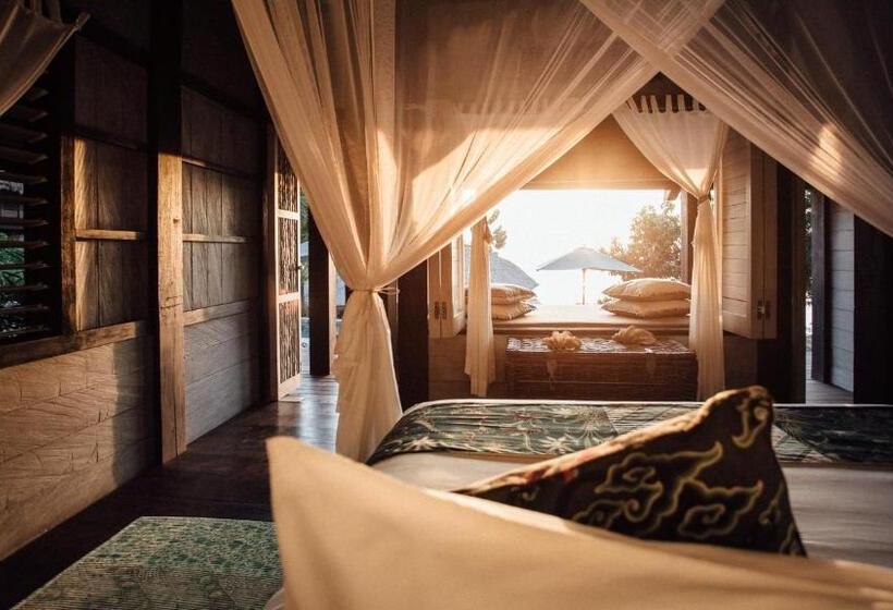 جناح مطلّ علي البحر, Suarga Padang Padang