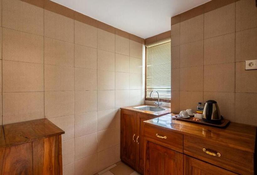 Номер Deluxe Вид на Сад, Taman Surgawi Resort & Spa