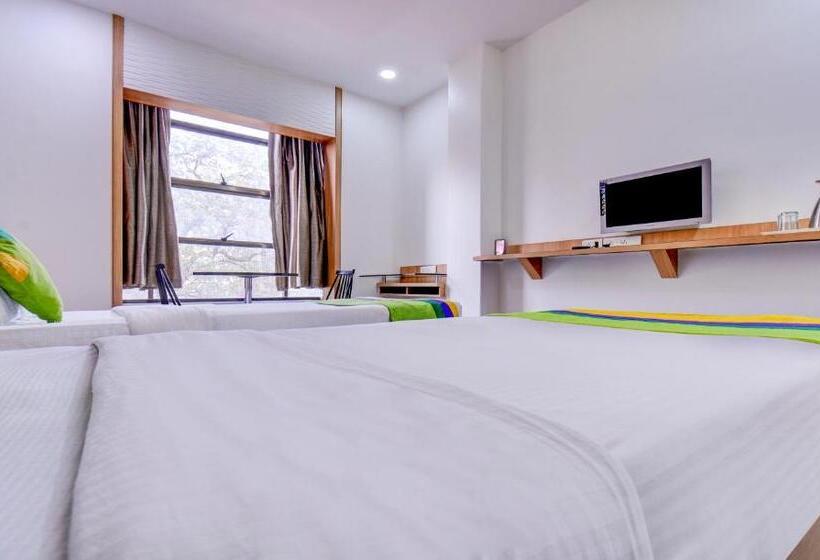 اتاق لوکس, Treebo Admiral Suites New Usmanpura