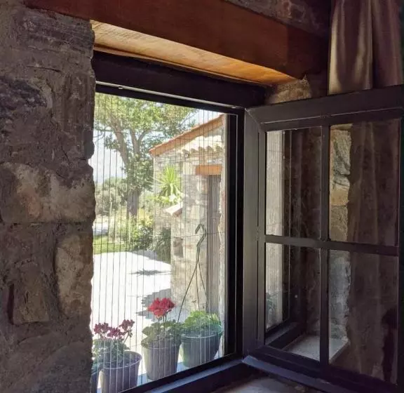 庭の見えるスタンダードトリプルルーム, Bahab Guest House