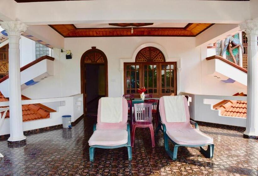 발코니가 있는 스위트, Rico Shadow Guest House