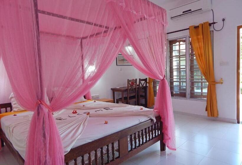 발코니 디럭스 룸, Rico Shadow Guest House