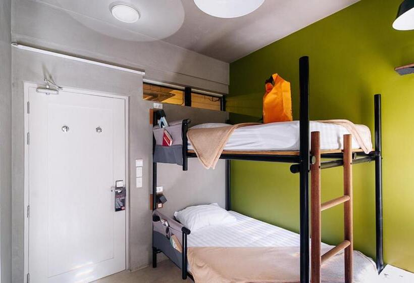 اتاق استاندارد با تخت‌های تاشو, Spin Designer Hostel   El Nido