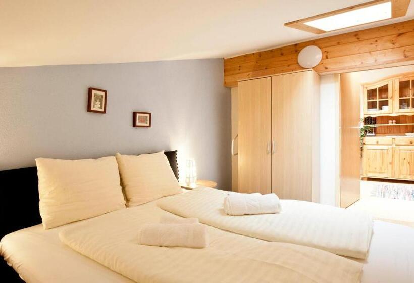 Апартаменты 2 Спальни, Sportland Inn