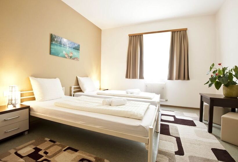 Номер Стандарт, Sportland Inn