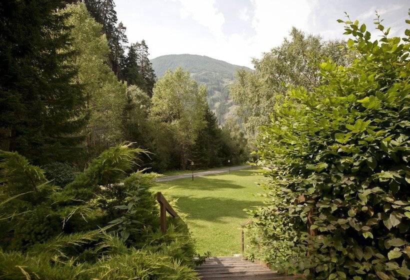 Семейный Номер, Sportland Inn