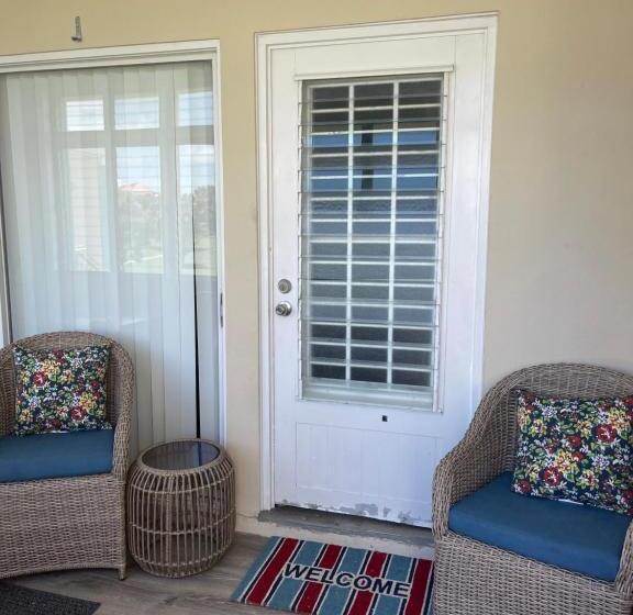 آپارتمان 1 خوابه, Crystal Cove Villas