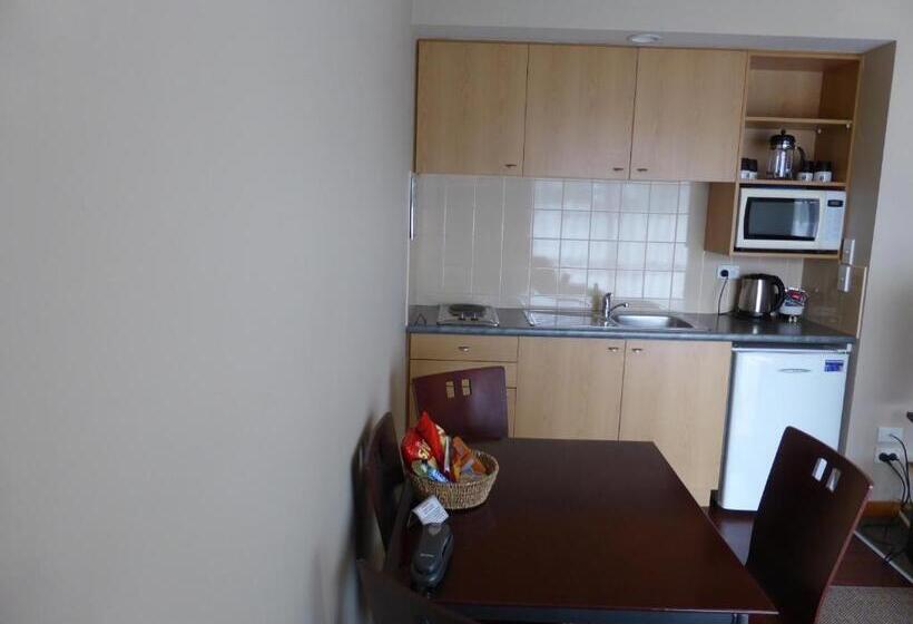 套房, Shelby Motor Lodge