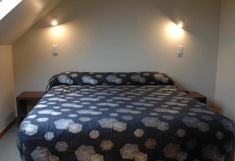 Люкс, Shelby Motor Lodge