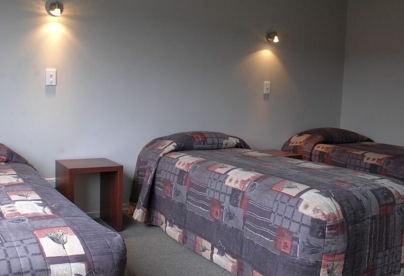 Апартаменты 3 Спальни, Shelby Motor Lodge